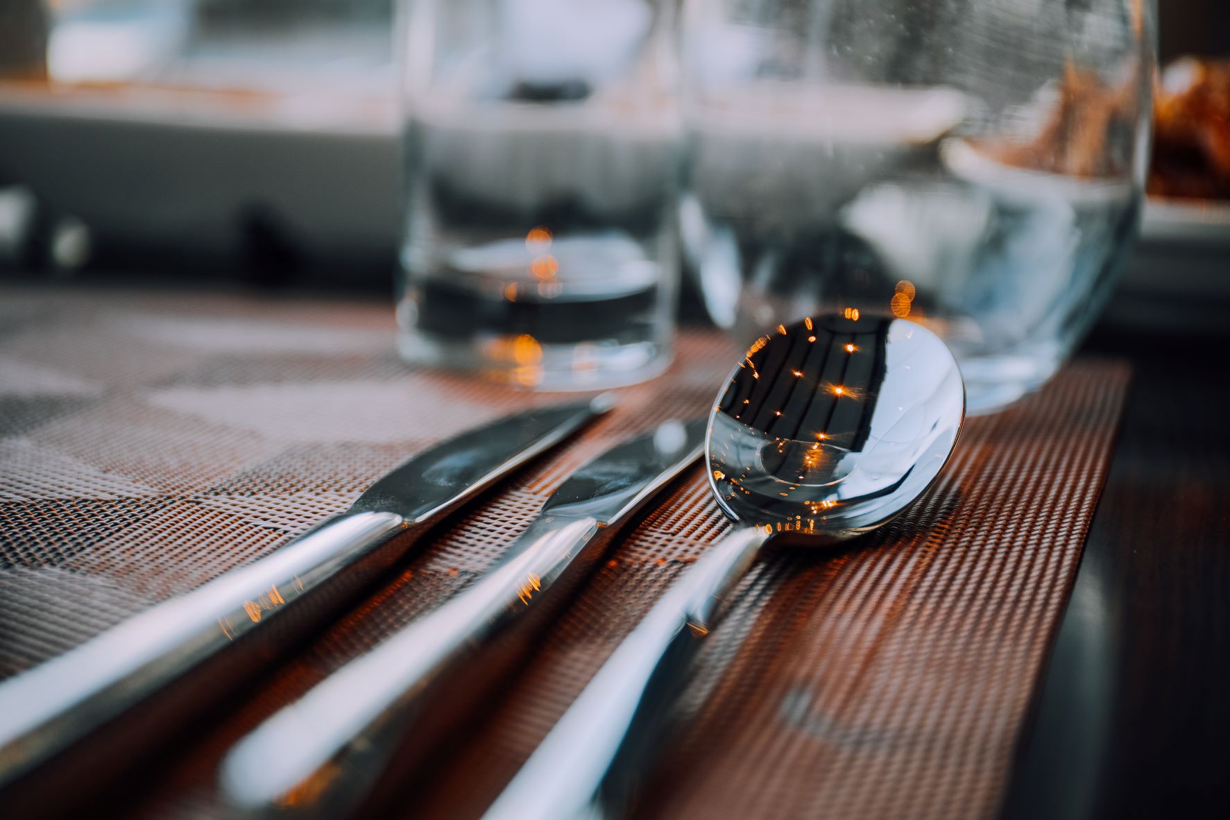 serrated knife set