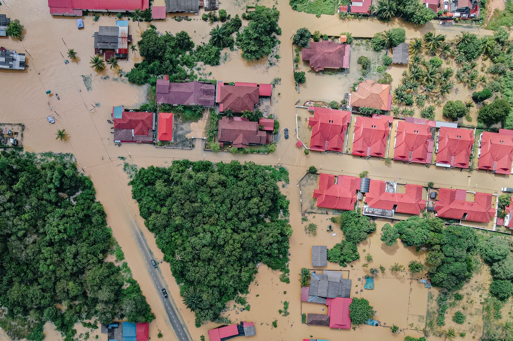 houses submerged in flood