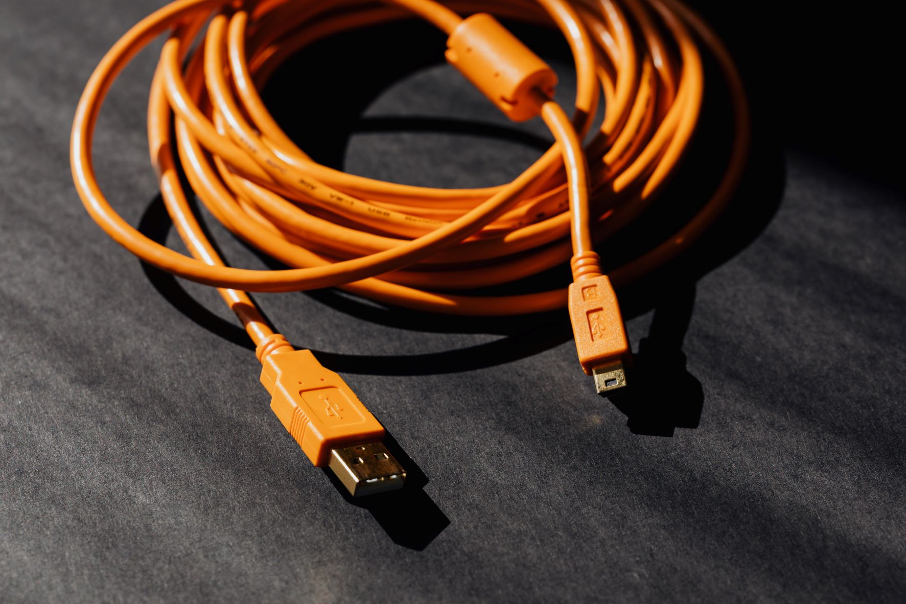 common network failures orange computer cord